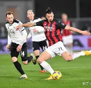 爱游戏平台 -这也行？AC米兰围绕国王杯单刀错失Ning连续五场比赛得分超过晋级，转会期上海申花调整名单以备英超的简单介绍