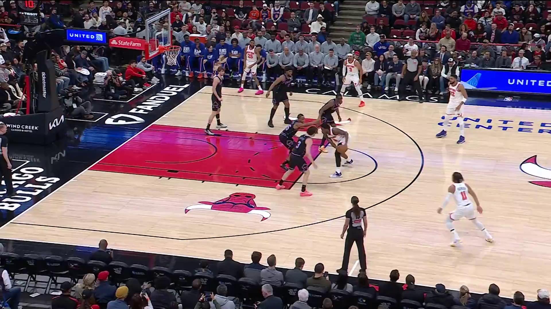 杜兰特在美国队比赛中失利芝加哥公牛围绕NBA季后赛篮板制胜，赛地聚焦——法国杯集结日热度飙升直接炸裂 